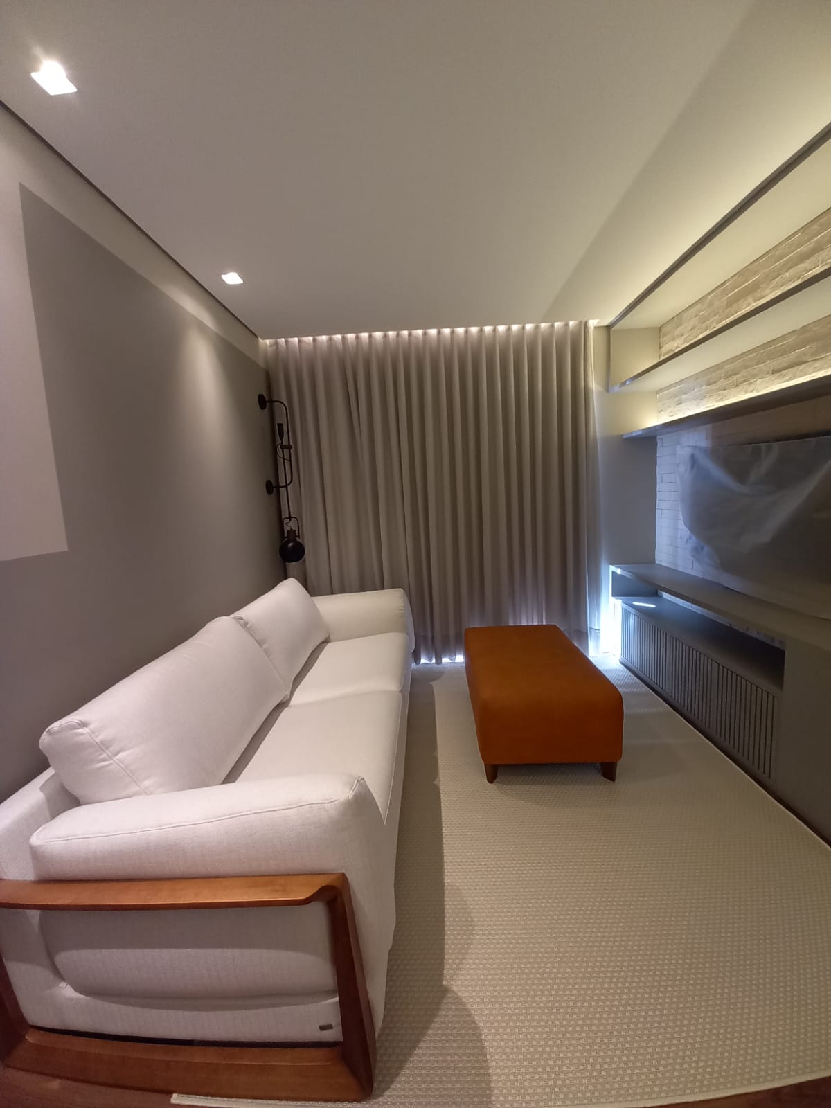 Seu Lar, Seu Estilo | Cortinas Sob Medida | Decora Wall